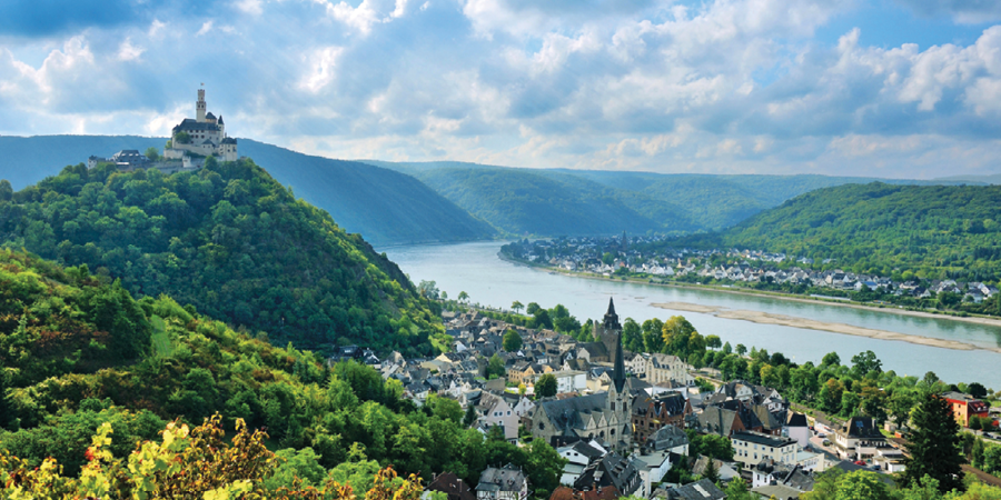 Sailing the Rhine Gorge