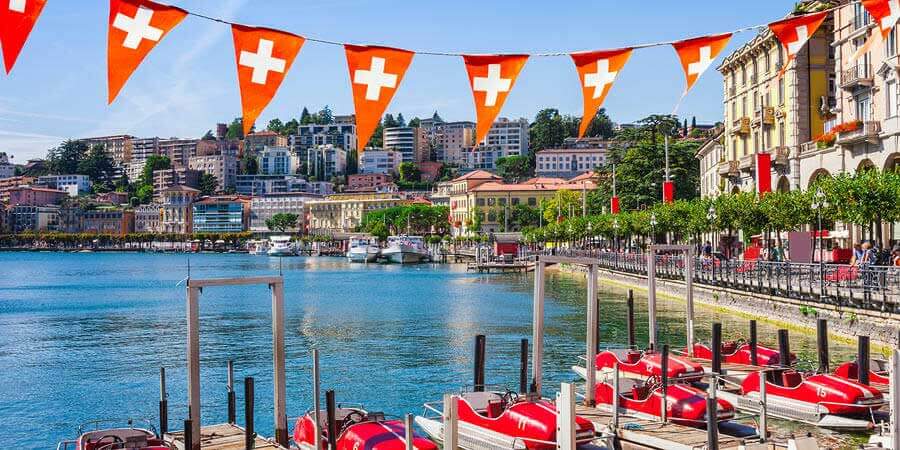 Admiring views of two beautiful Swiss lakes